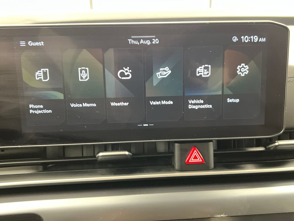 Used 2025 Kia Carnival FWD image 65