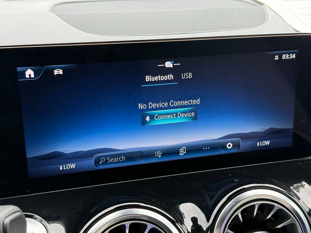 Used 2026 Mercedes-Benz GLB 250 image 7
