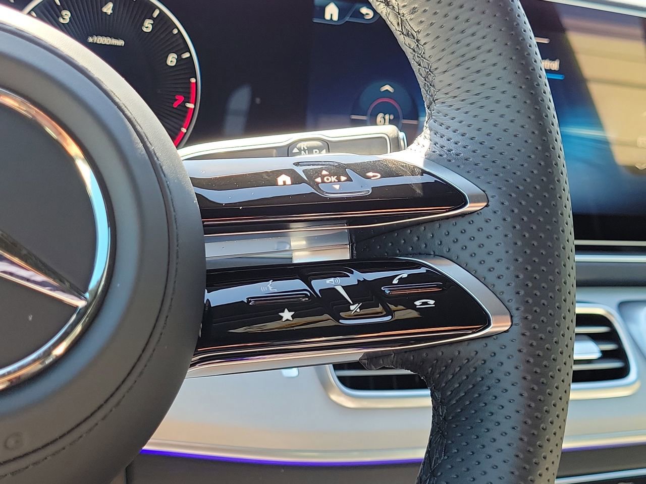 New 2026 Mercedes-Benz GLE 580 4MATIC image 32