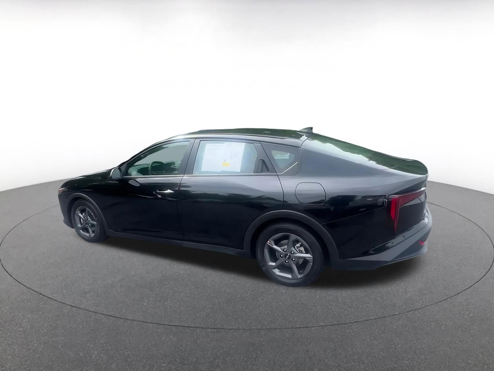 Used 2025 Kia K4 FWD image 11