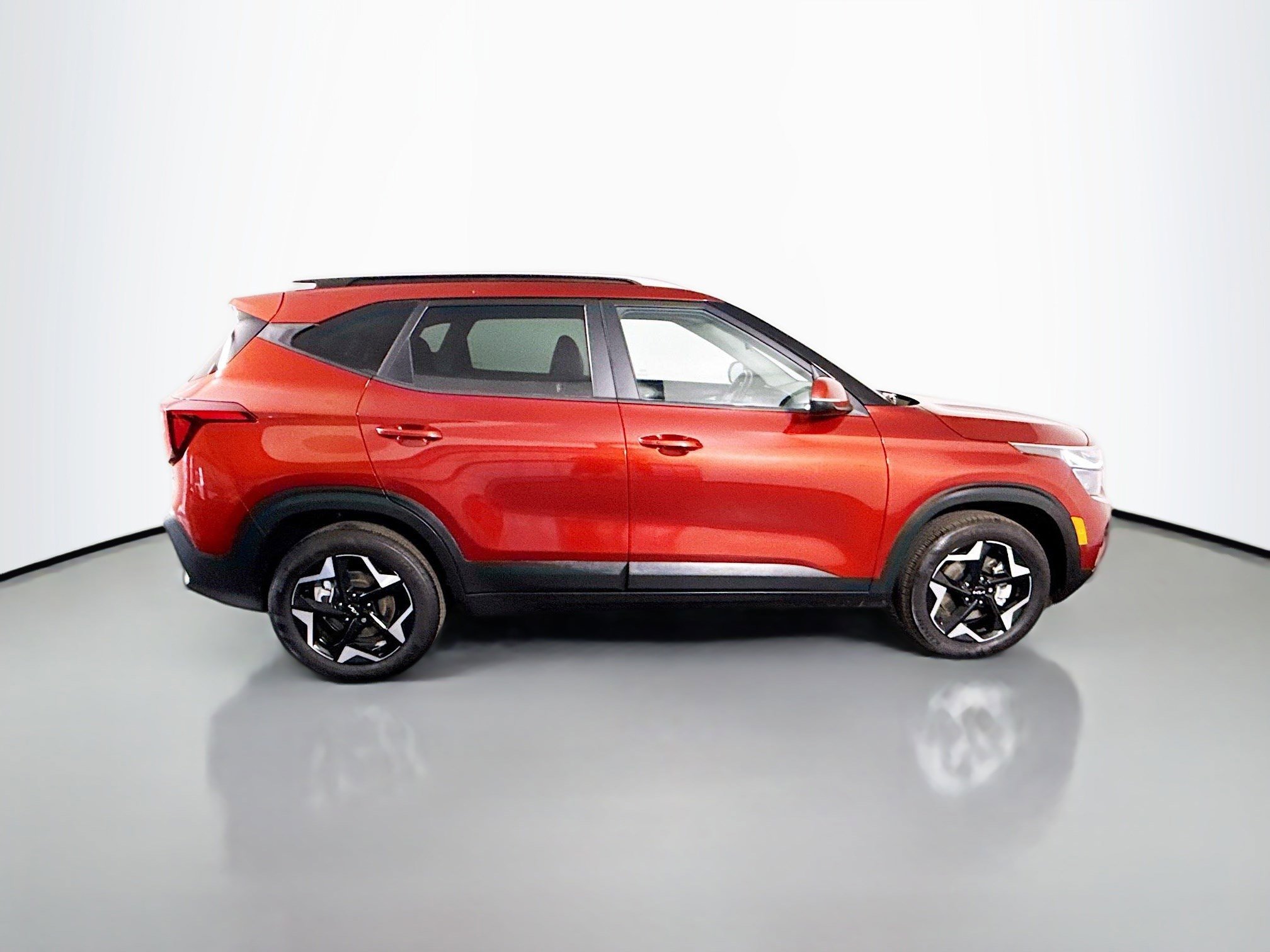 Used 2025 Kia Seltos S image 11