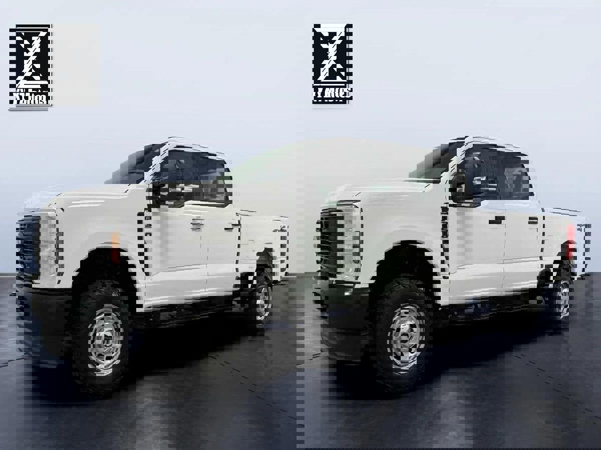 Used 2024 Ford F350 XL image 2
