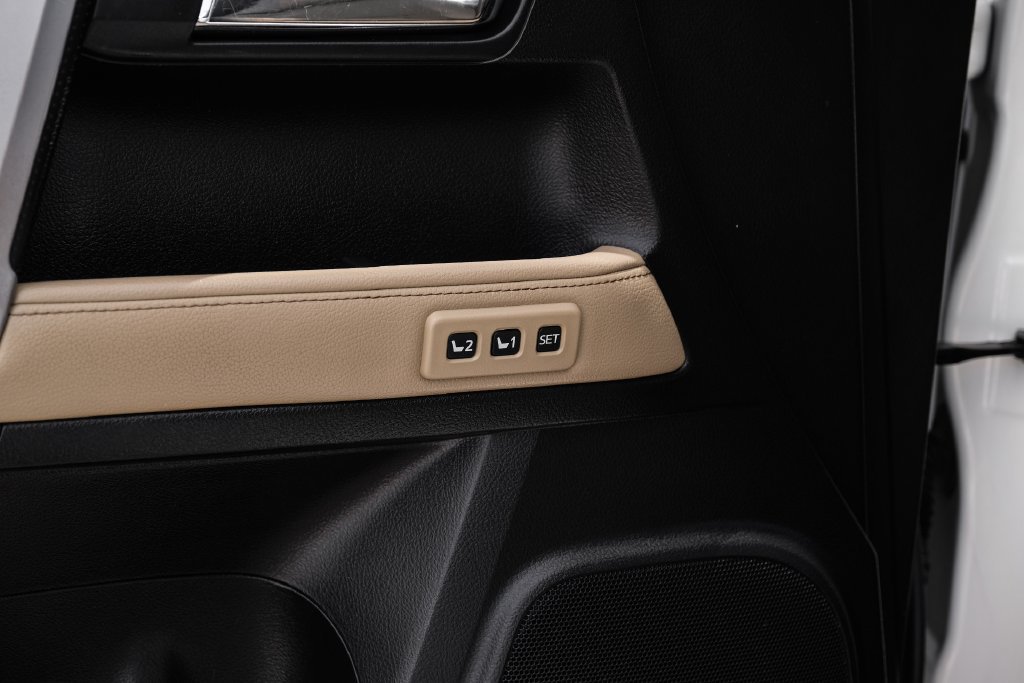 Used 2022 Toyota 4Runner Limited AWD/4WD image 48