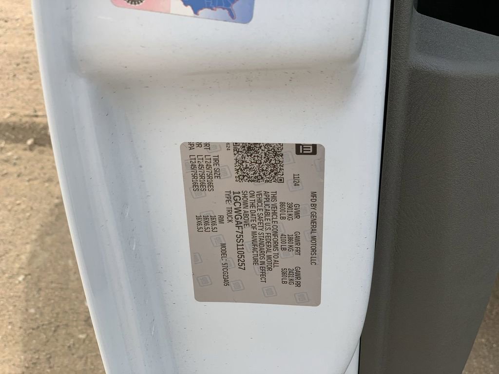 New 2025 Chevrolet Express 2500 w/ Driver Convenience Package image 32