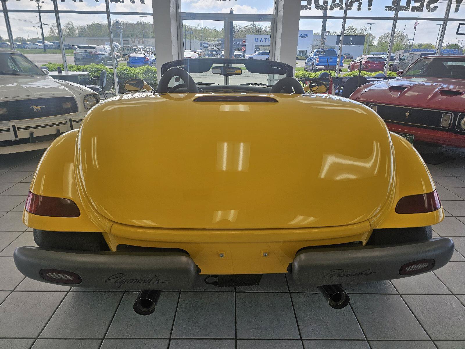 Used 1999 Plymouth Prowler RWD image 4