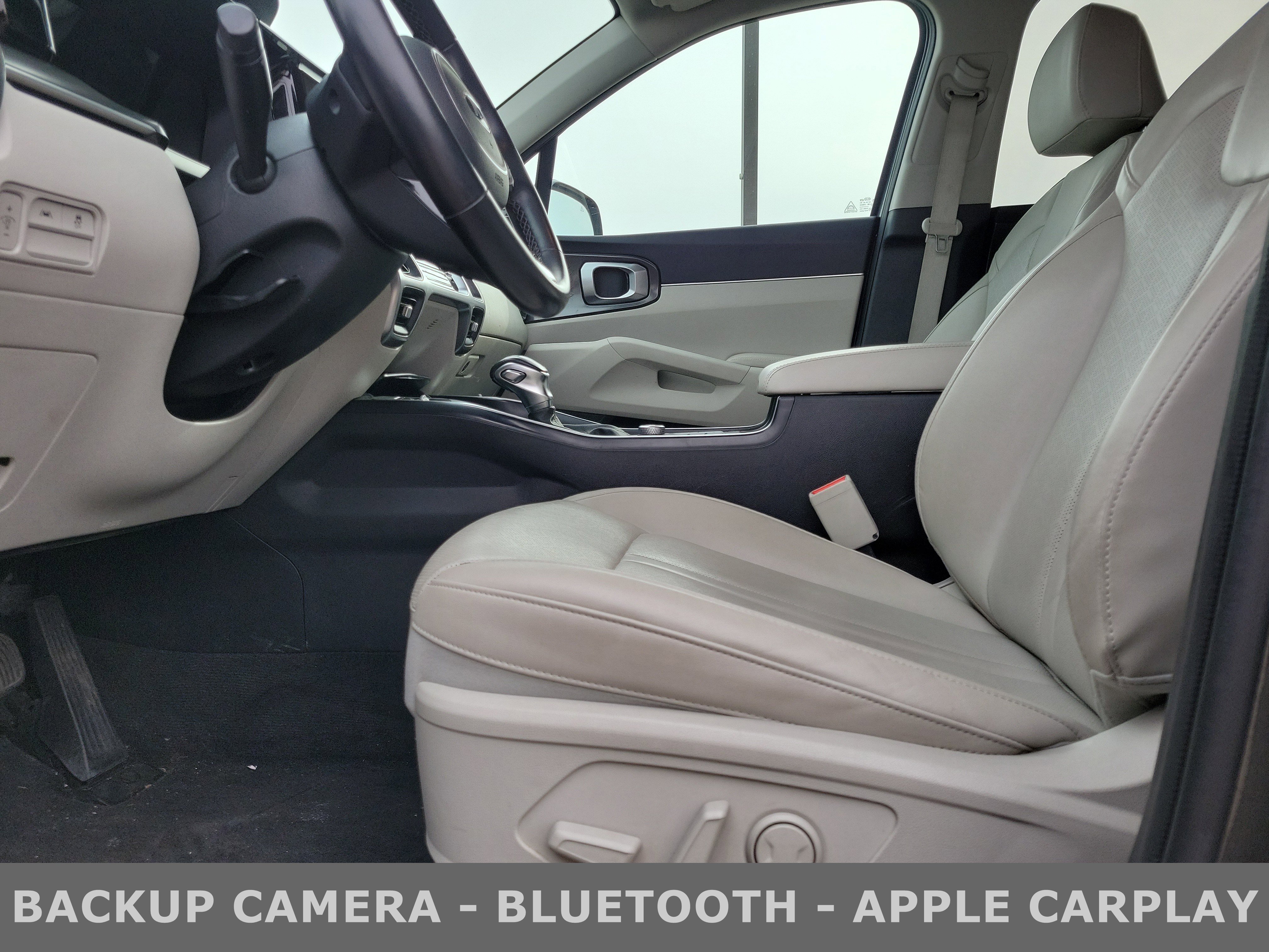 Used 2021 Kia Sorento S image 16