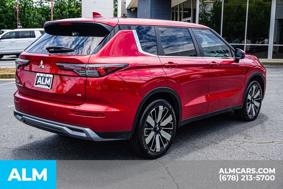Used 2025 Mitsubishi Outlander SE FWD image 5