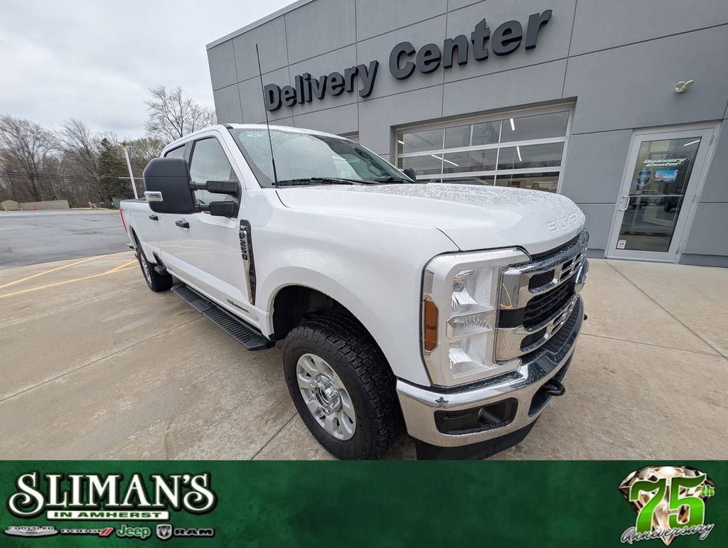 Used 2024 Ford F250 XLT AWD/4WD image 1