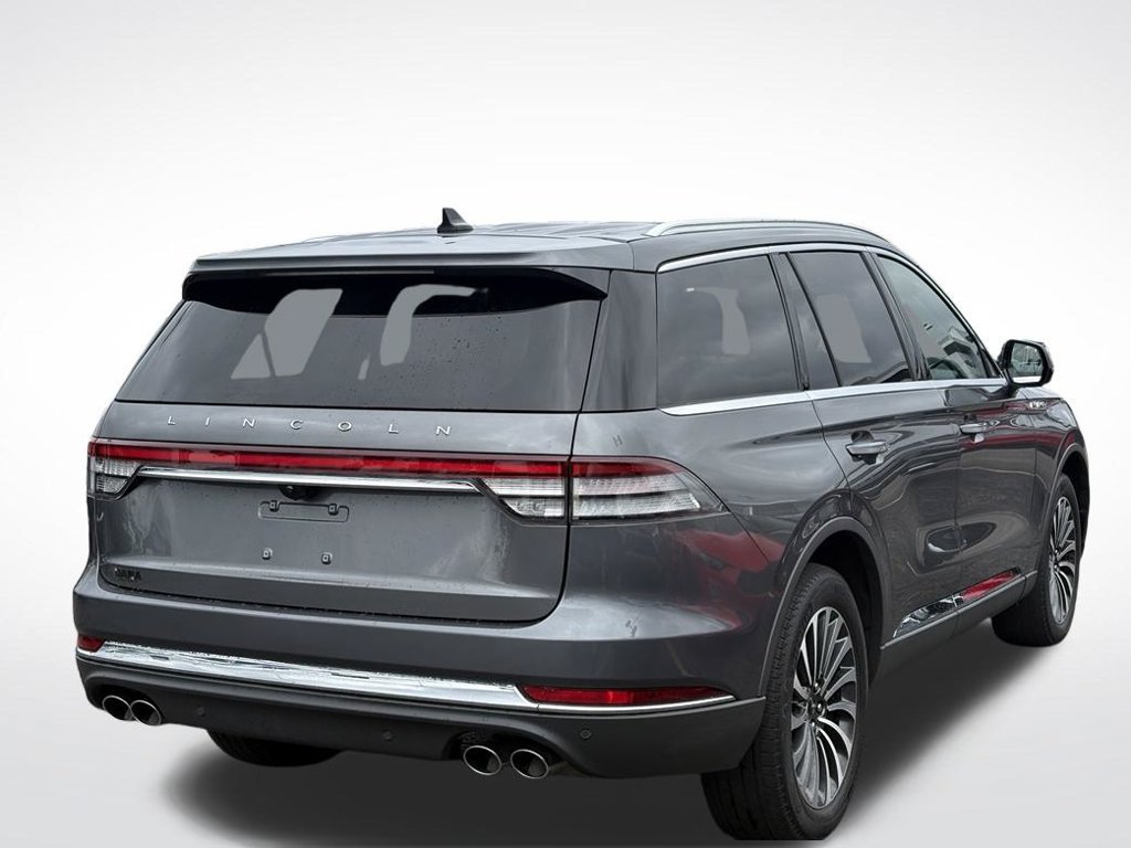 Used 2023 Lincoln Aviator AWD w/ Premium Package image 4