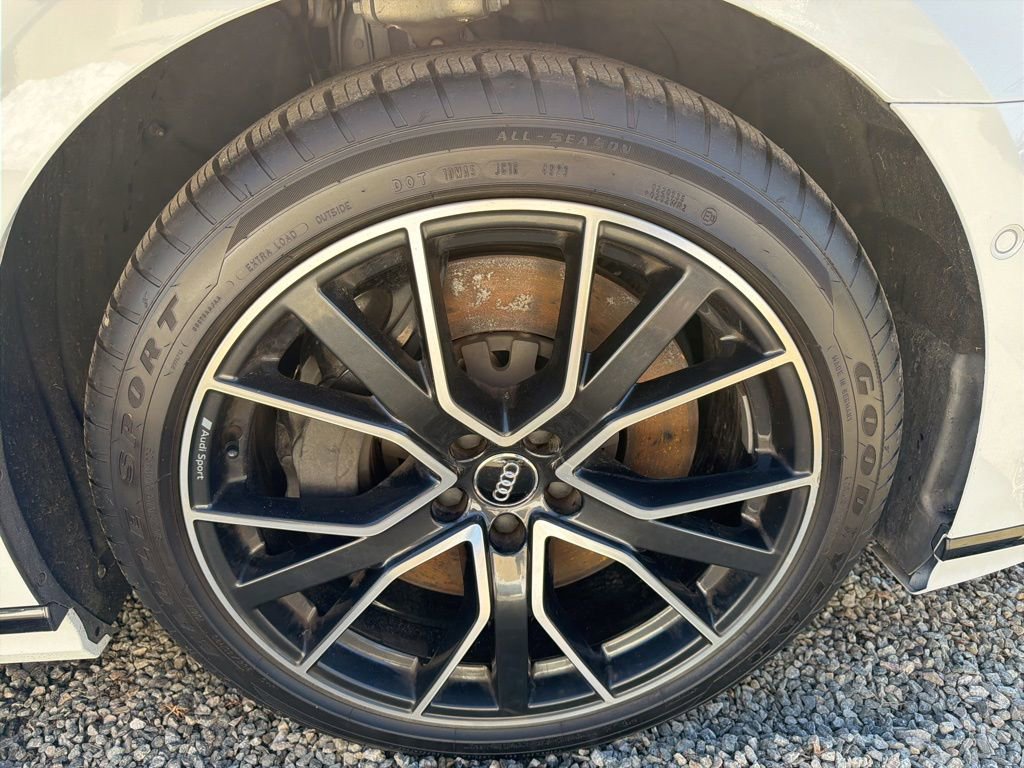 Used 2020 Audi A8 L 4.0T w/ Executive Package image 48