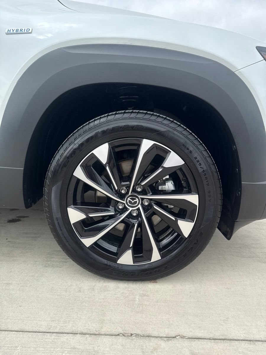 Certified 2025 MAZDA CX-50 2.5 Hybrid w/ Premium Plus Pkg AWD/4WD image 32