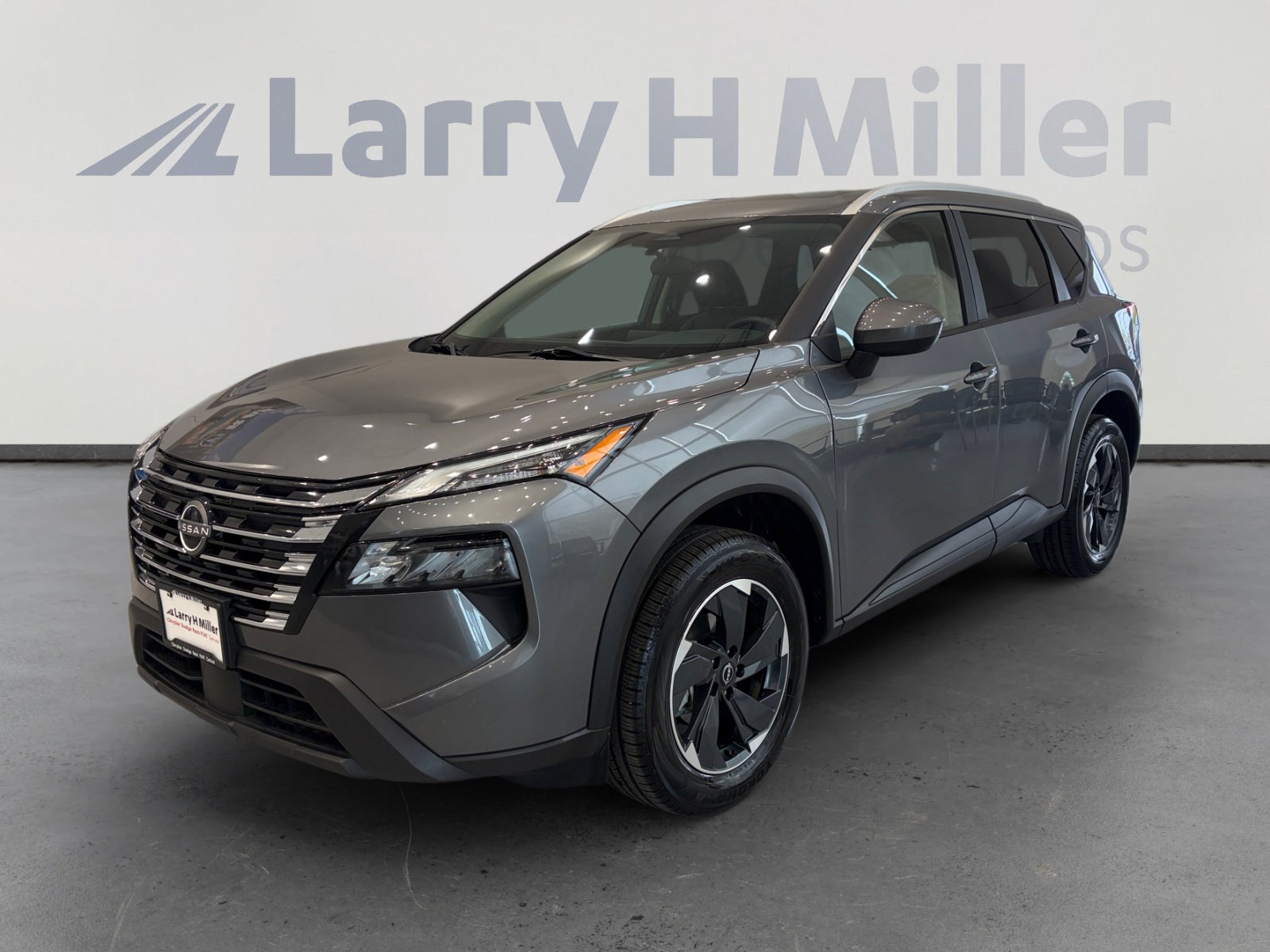Used 2024 Nissan Rogue SV w/ SV Premium Package AWD/4WD image 1