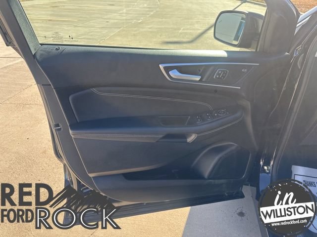 Used 2024 Ford Edge Titanium AWD/4WD image 14