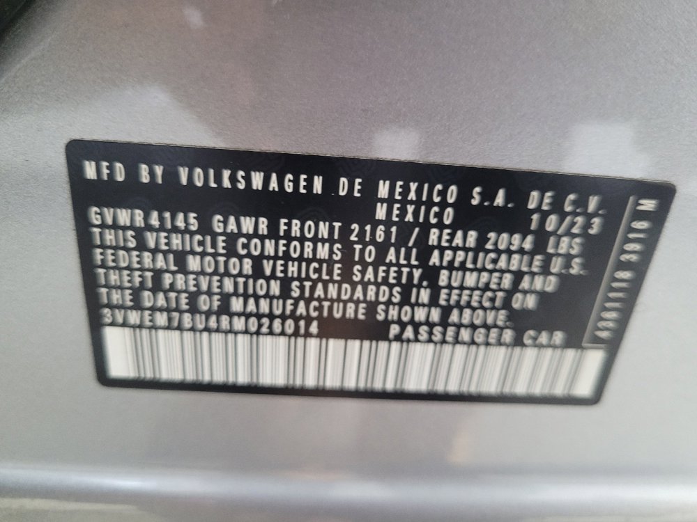 Used 2024 Volkswagen Jetta SE image 33