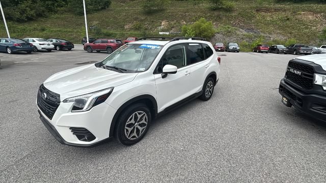 Used 2023 Subaru Forester Premium AWD/4WD image 8