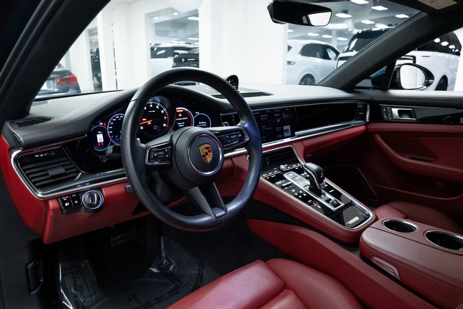 Used 2021 Porsche Panamera 4 Executive AWD/4WD image 21