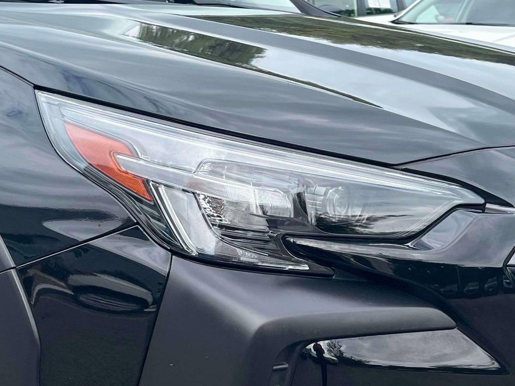 Used 2025 Subaru Outback Premium w/ Popular Package #1A image 7