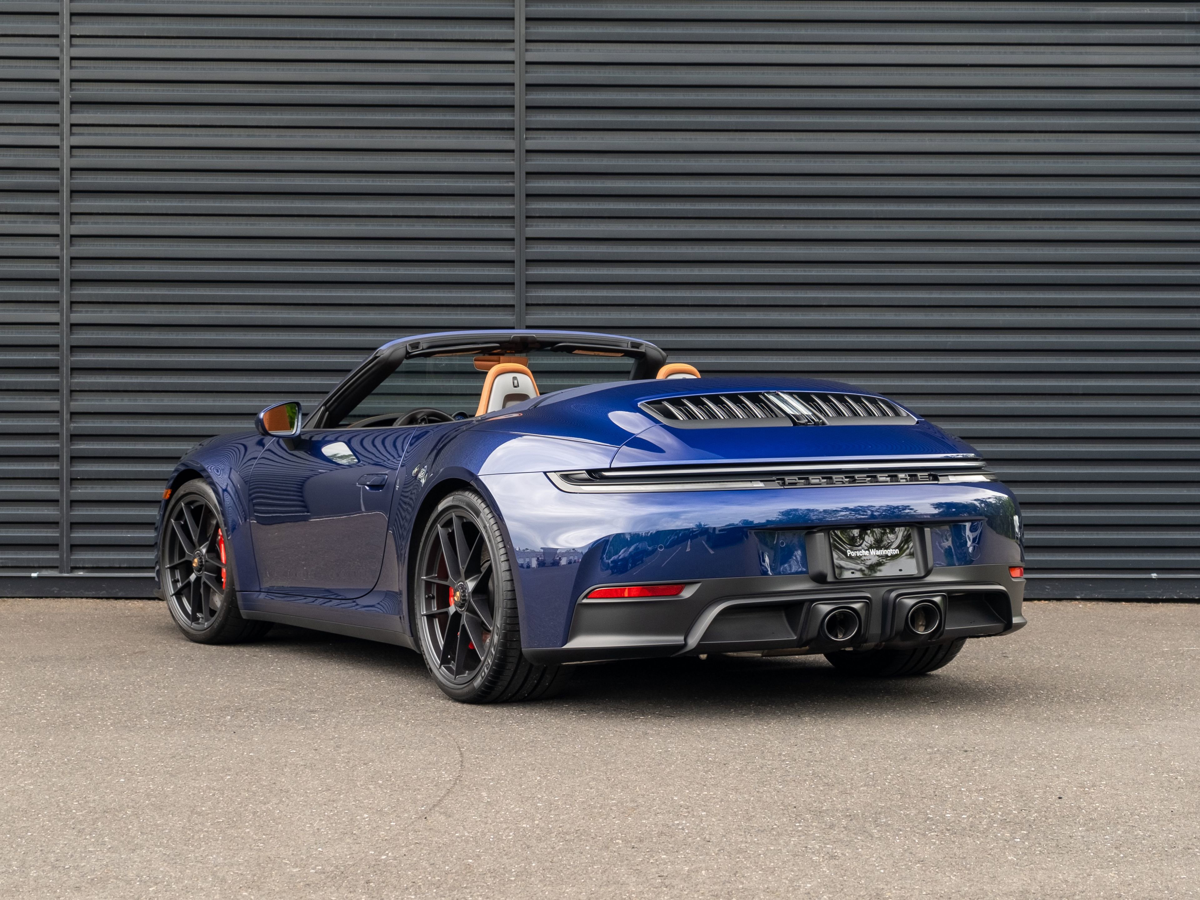 Certified 2025 Porsche 911 Carrera GTS RWD image 3