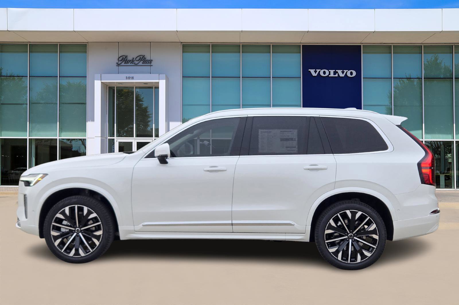 New 2026 Volvo XC90 B6 Ultra w/ Protection Package image 3