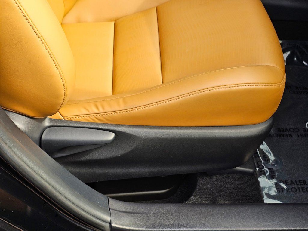 Used 2012 Lexus CT 200h Premium w/ Premium Audio Pkg image 27