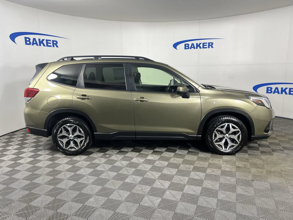 Used 2024 Subaru Forester Premium AWD/4WD image 10