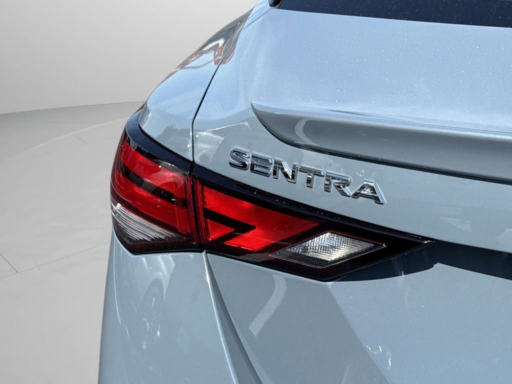 Certified 2025 Nissan Sentra SR w/ SR Premium Package image 43