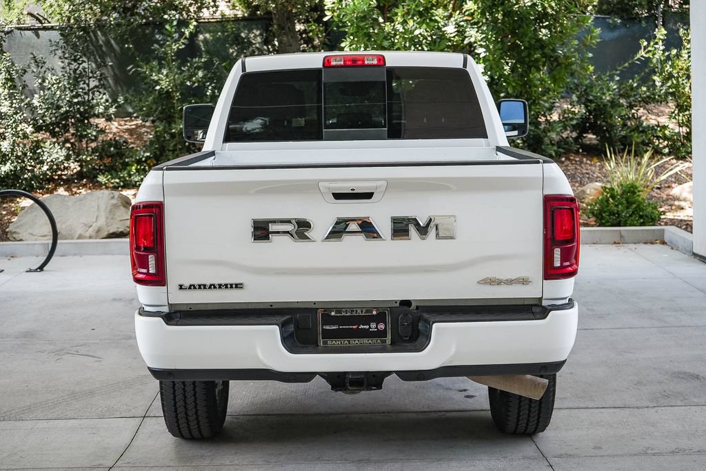 Used 2026 RAM 2500 Laramie AWD/4WD image 5