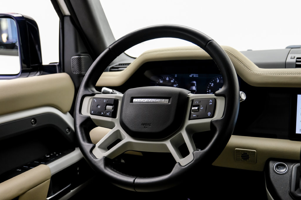 Used 2020 Land Rover Defender 110 SE AWD/4WD image 18