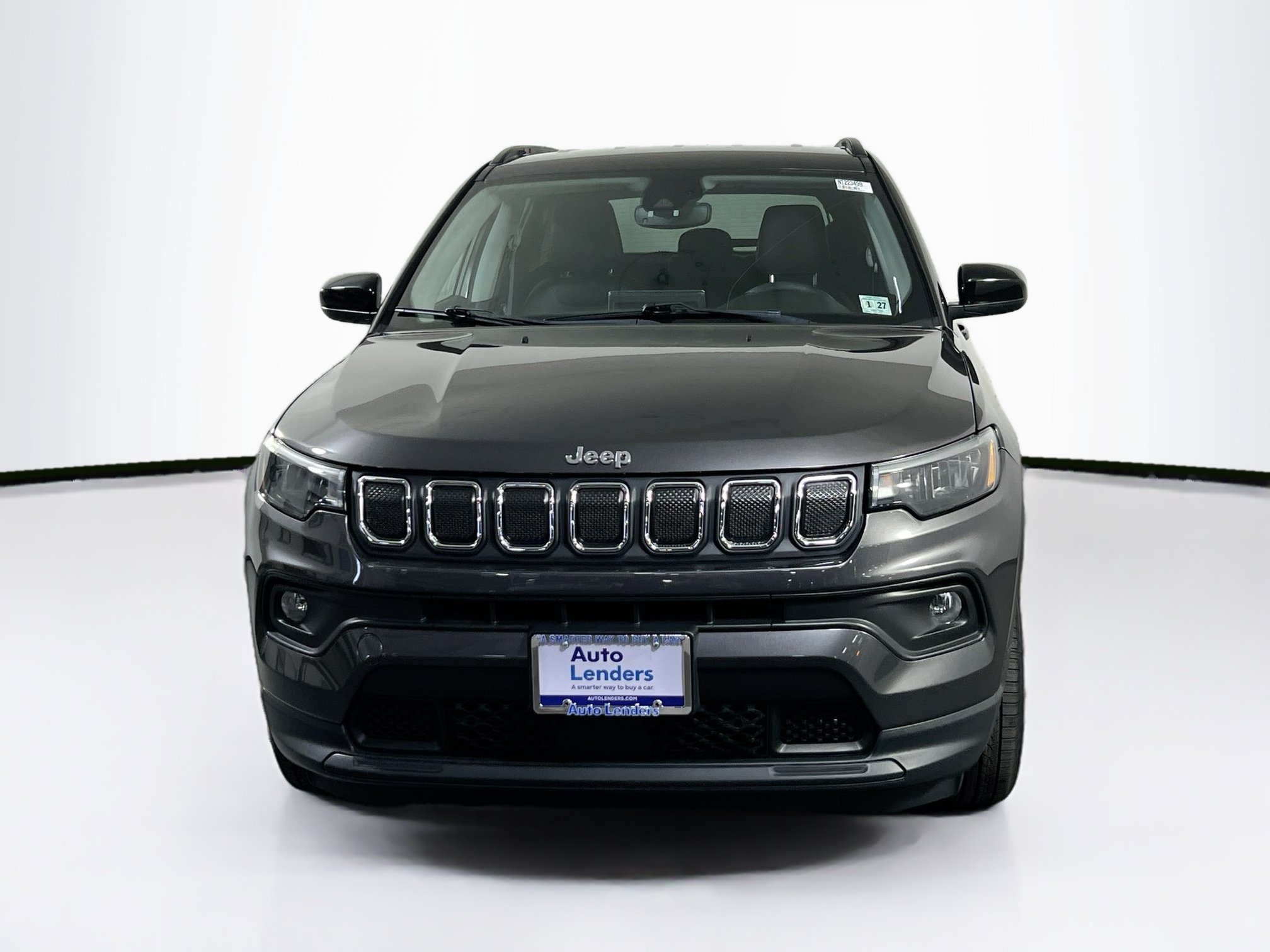 Used 2022 Jeep Compass Latitude w/ Convenience Group AWD/4WD image 2