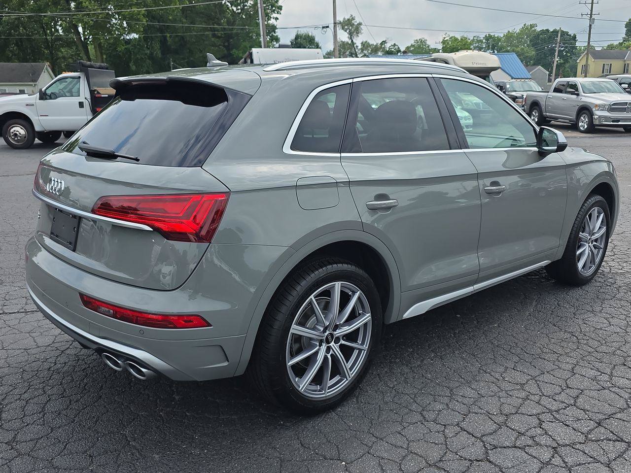 Used 2022 Audi SQ5 Premium Plus AWD/4WD image 2