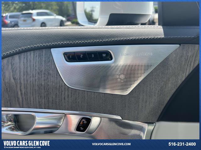 Certified 2023 Volvo XC90 T8 Ultimate w/ Protection Package Premier image 20