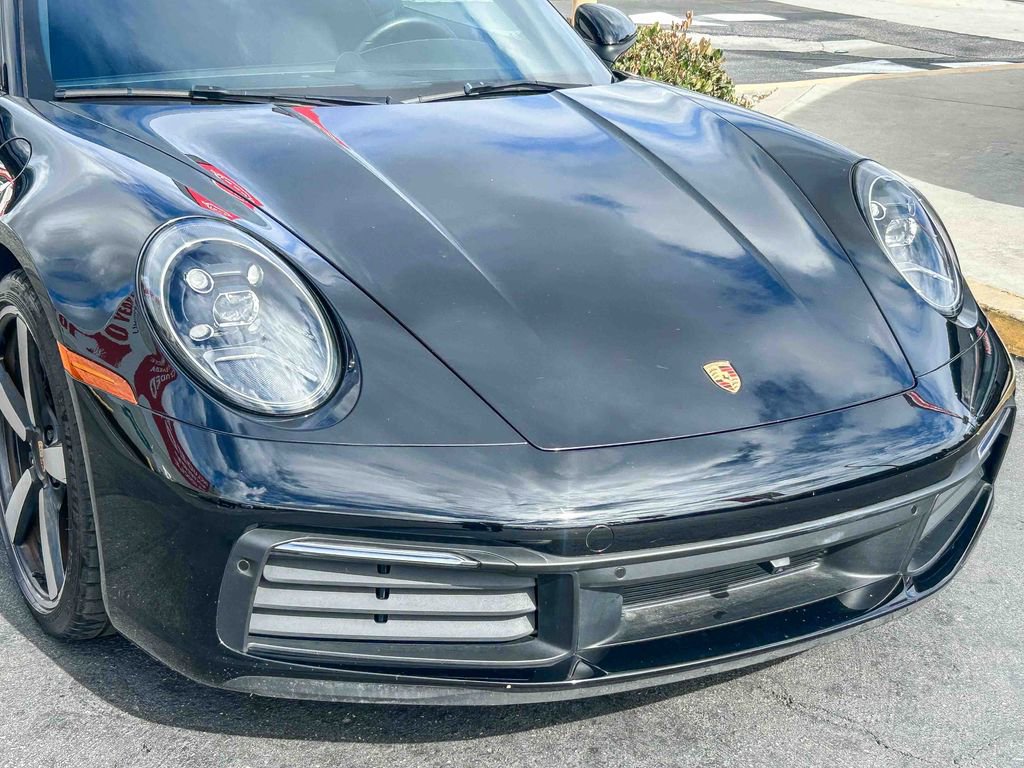 Used 2024 Porsche 911 Carrera RWD image 6