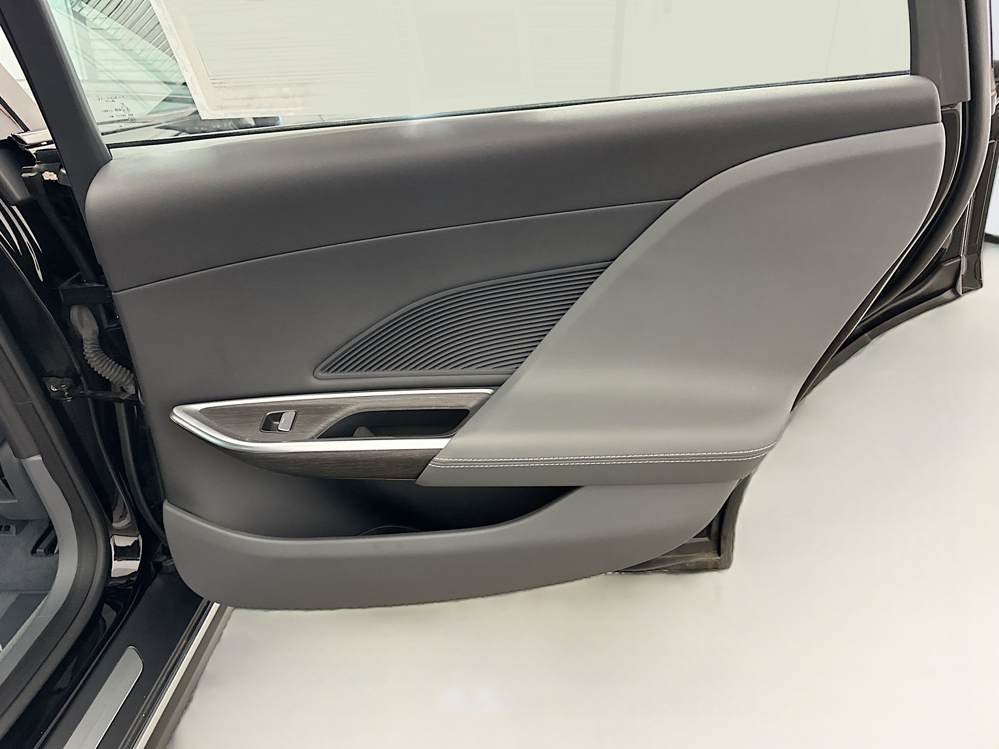 Used 2023 Lucid Air Pure image 31