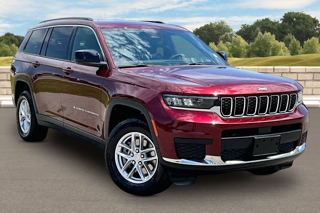 New 2026 Jeep Grand Cherokee L Laredo AWD/4WD image 2