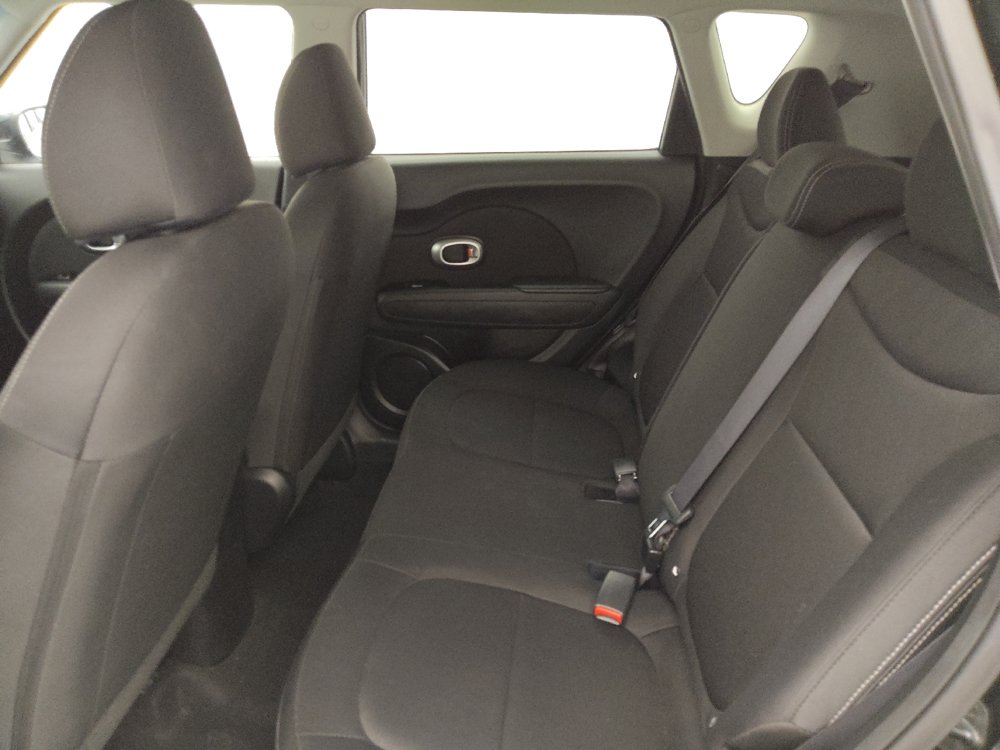Used 2019 Kia Soul FWD image 18