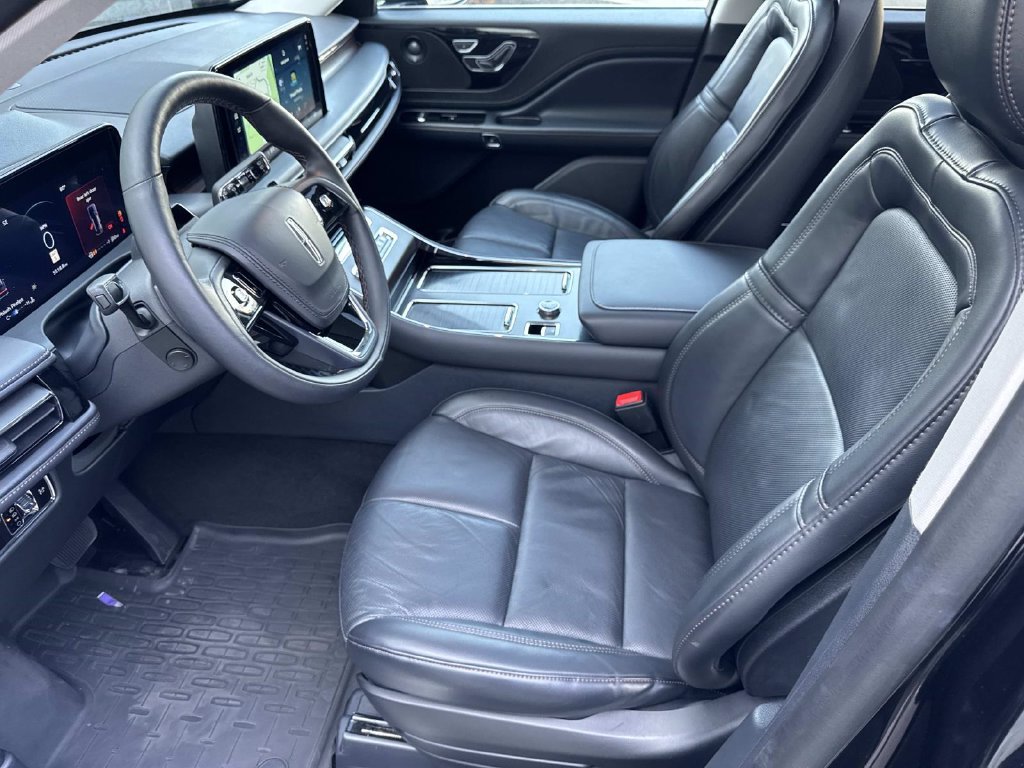 Used 2025 Lincoln Aviator Reserve w/ Illumination Package AWD/4WD image 22