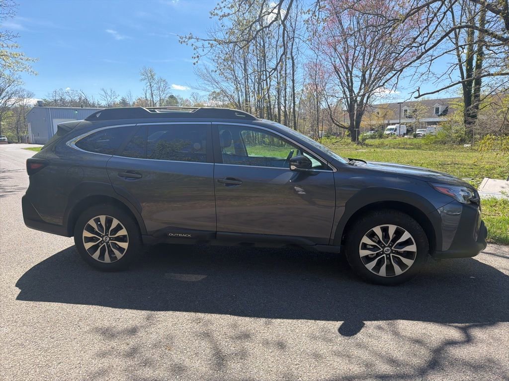 Certified 2025 Subaru Outback Limited image 2
