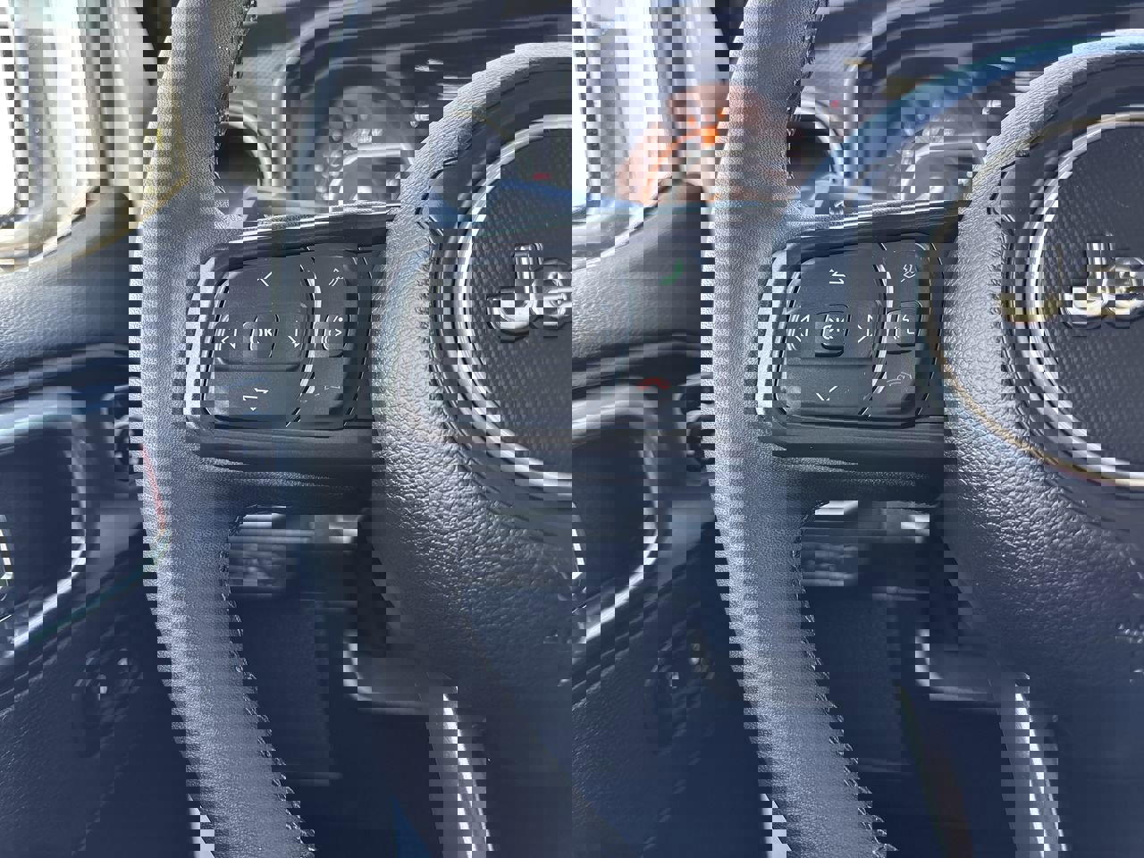 Used 2025 Jeep Wrangler Unlimited Rubicon image 27