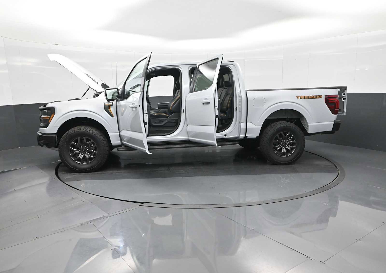 New 2025 Ford F150 Tremor w/ Equipment Group 402A High image 29