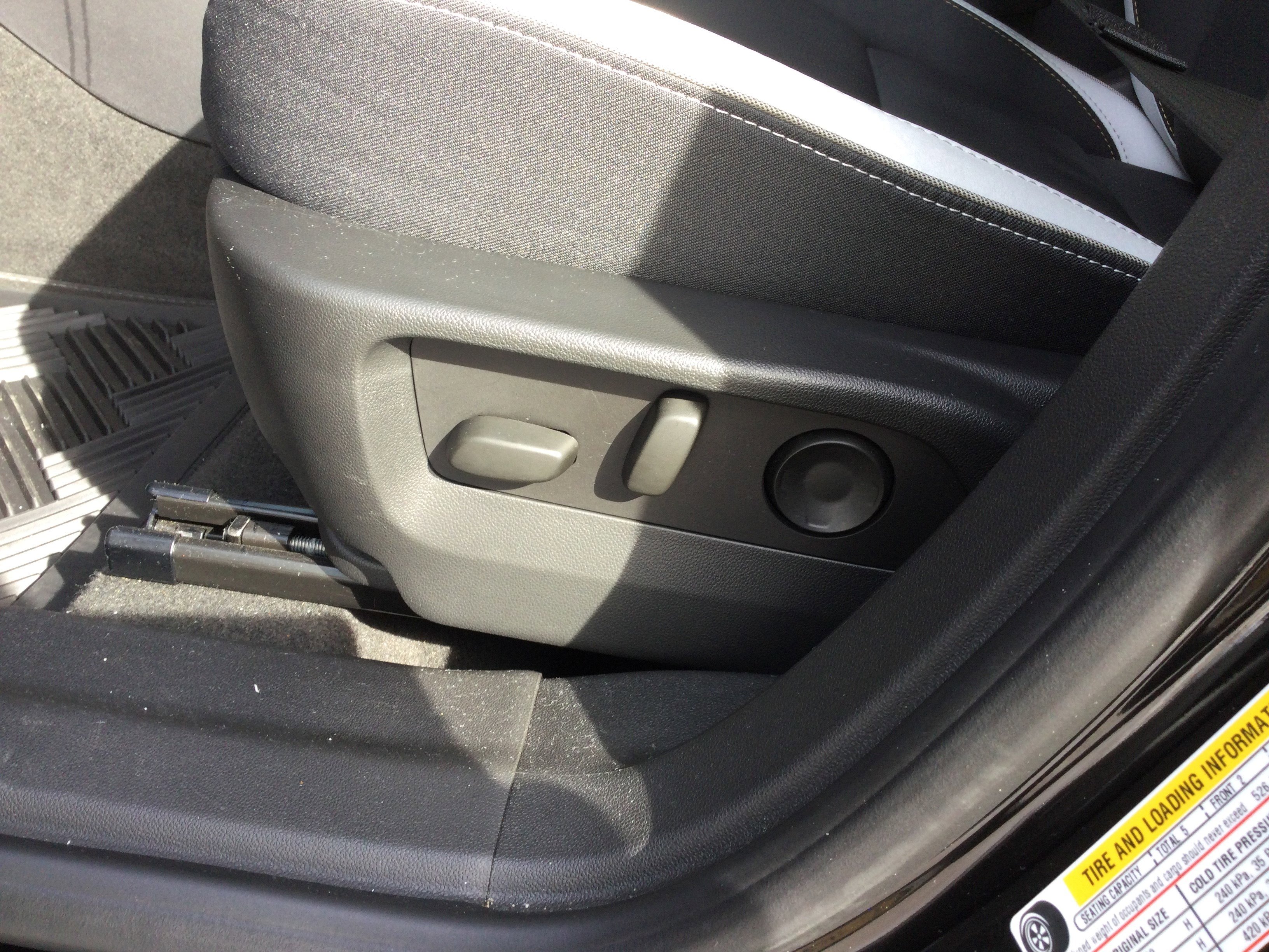 Used 2025 Buick Envision Sport Touring image 8