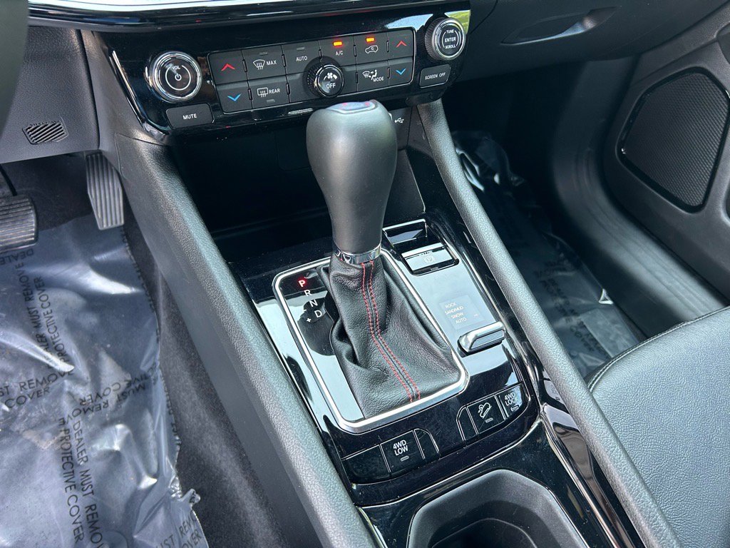 Used 2024 Jeep Compass Trailhawk image 24