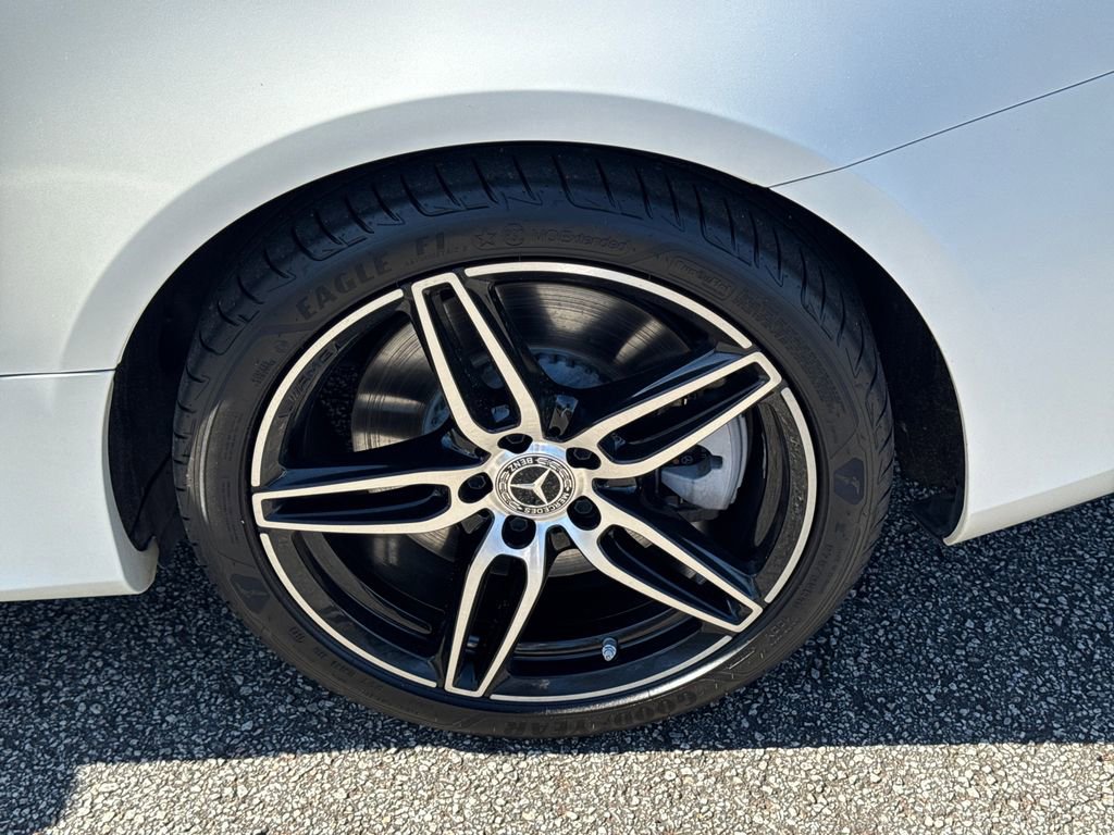 Used 2018 Mercedes-Benz E 400 E 400 image 18