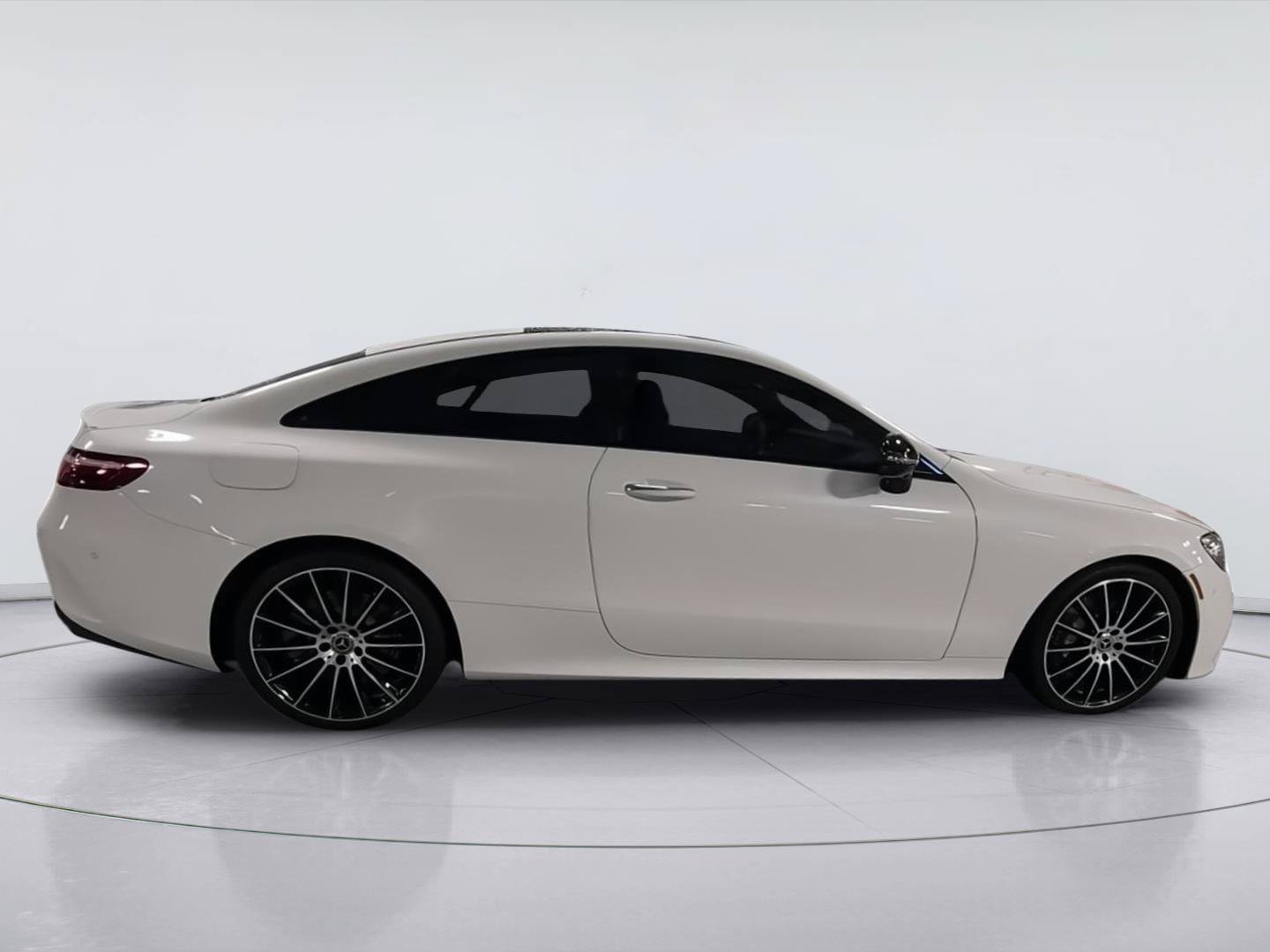 Used 2023 Mercedes-Benz E 450 Coupe image 9