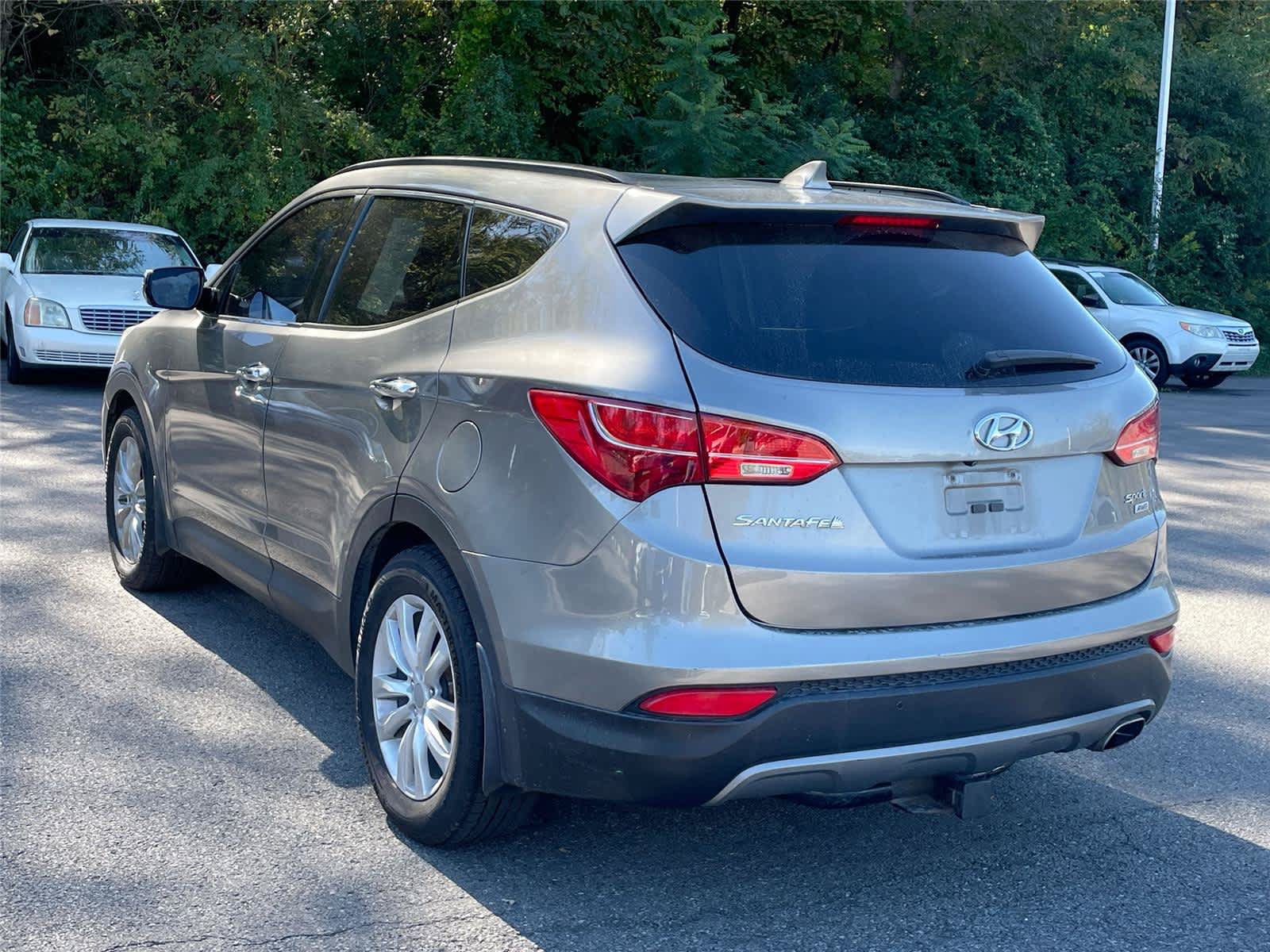 Used 2016 Hyundai Santa Fe Sport w/ Option Group 04 AWD/4WD image 3