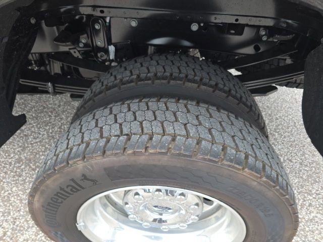 Used 2026 Ford F450 Platinum w/ Platinum Plus Package image 9