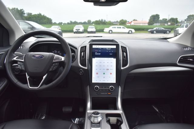 Used 2024 Ford Edge SEL w/ Convenience Package AWD/4WD image 38