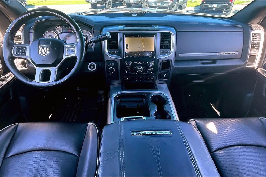 Used 2018 RAM 3500 Laramie Longhorn AWD/4WD image 16