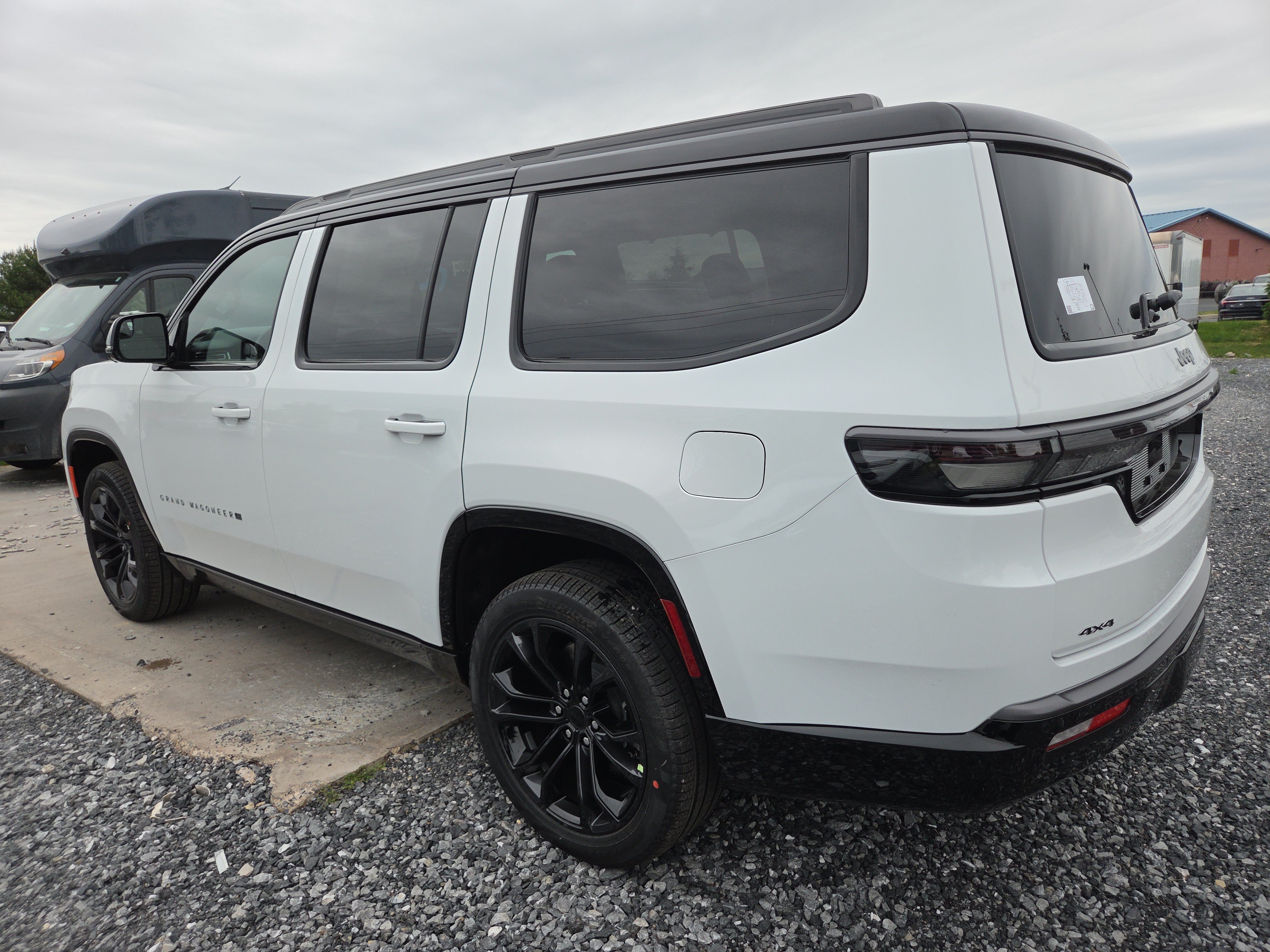New 2026 Jeep Grand Wagoneer Summit AWD/4WD image 14