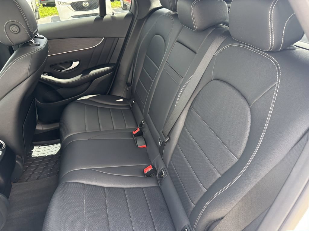 Used 2021 Mercedes-Benz GLC 300 4MATIC image 14