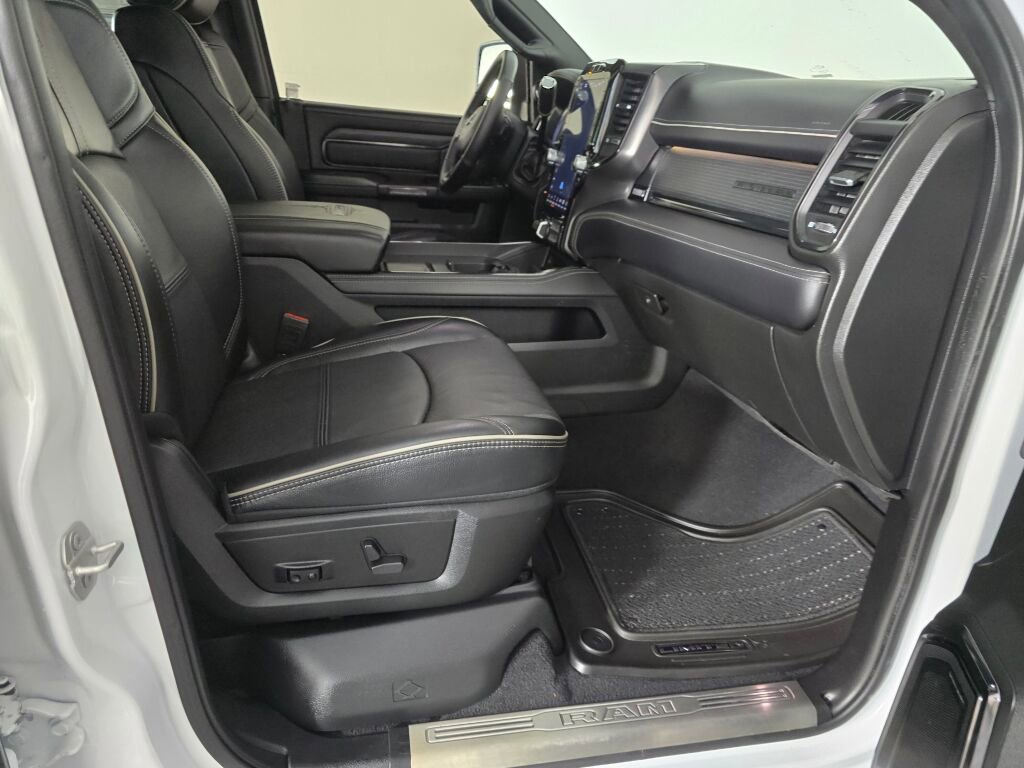 Used 2024 RAM 2500 Limited image 43